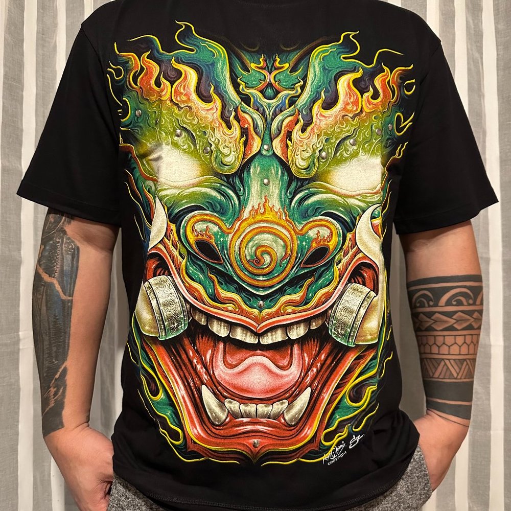 3D GLOW IN THE DARK SHIRT